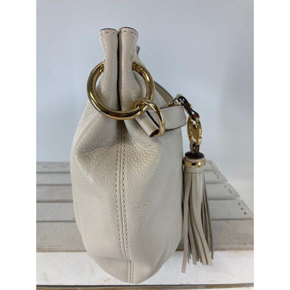 MICHAEL KORS, MEDIUM IVORY PEBBLED LEATHER SHOULDER BAG - Picture 2 of 16